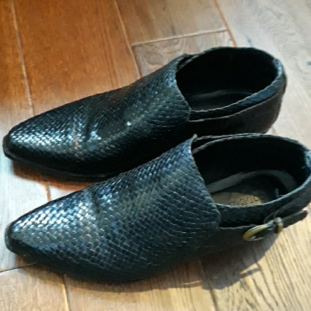 Cole Hann Women boots